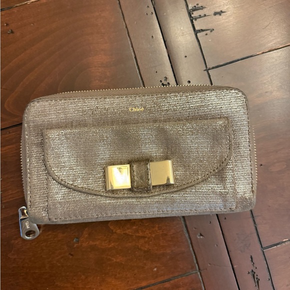 Chloé Wallet Used - Picture 1 of 9